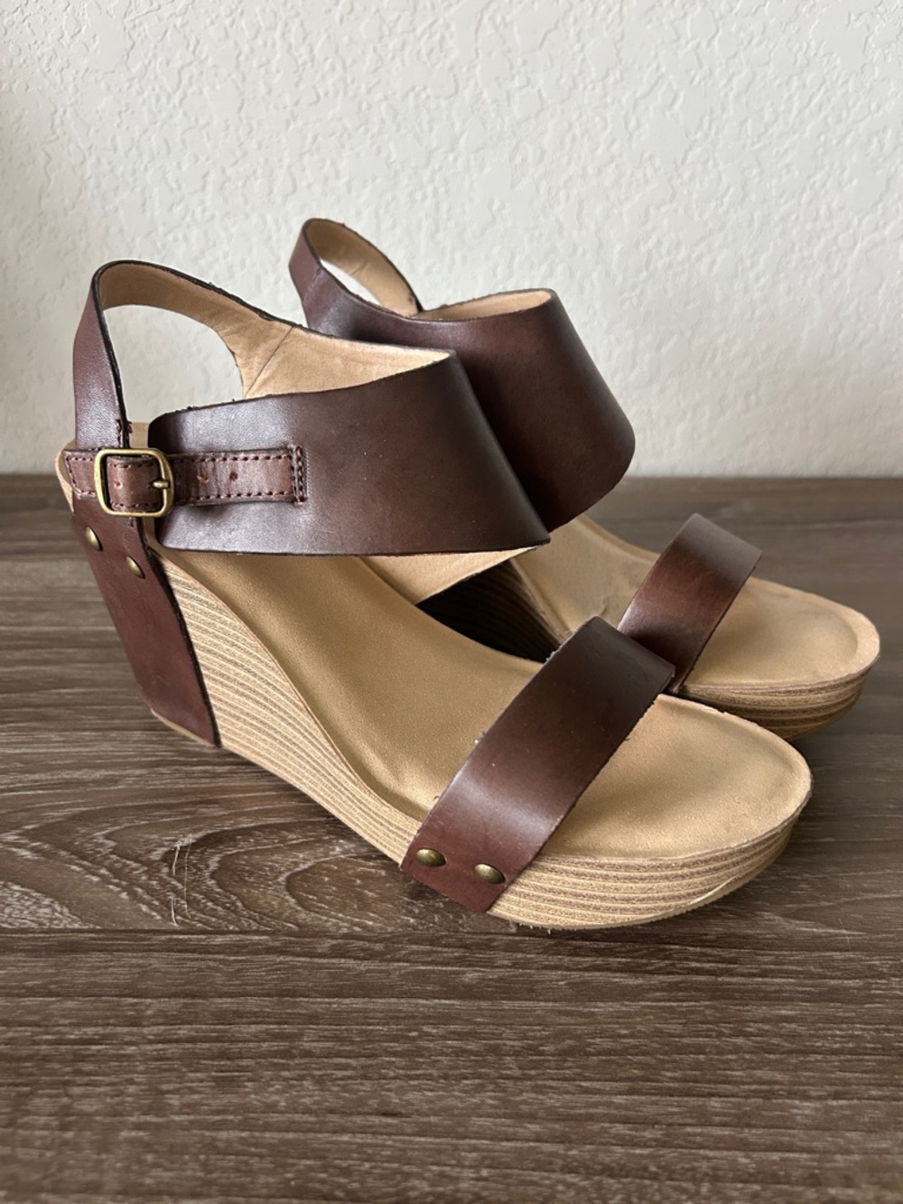 Lucky Brand Brown Leather Wedge Sandals